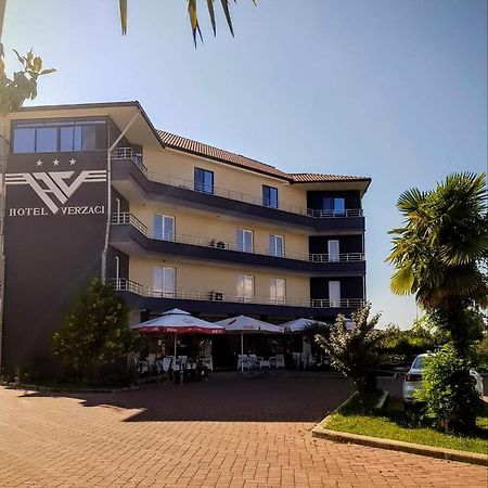 Hotel Verzaci Rinas Екстериор снимка