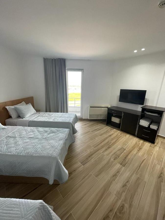 Hotel Verzaci Rinas Екстериор снимка