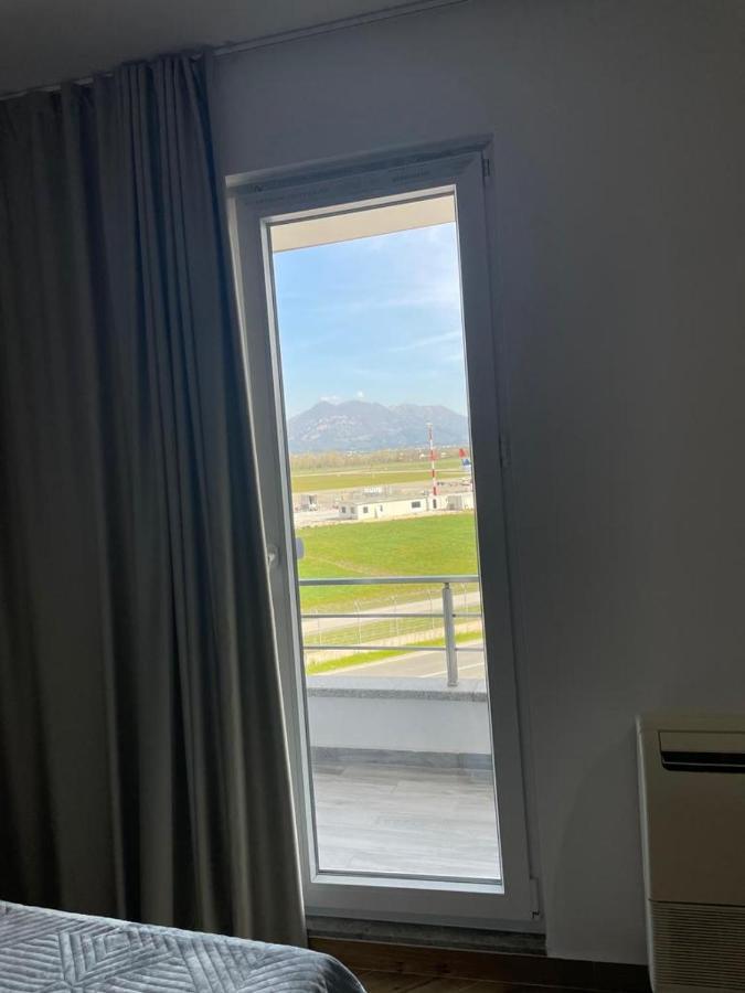 Hotel Verzaci Rinas Екстериор снимка