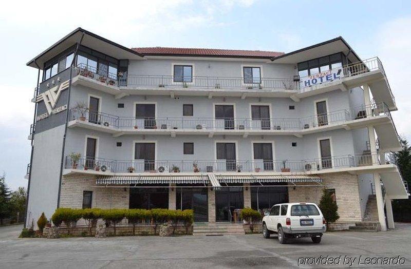 Hotel Verzaci Rinas Екстериор снимка