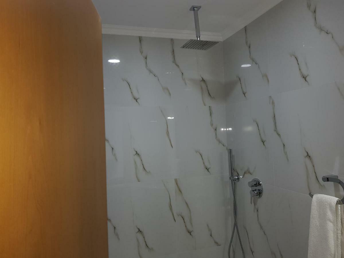 Hotel Verzaci Rinas Стая снимка