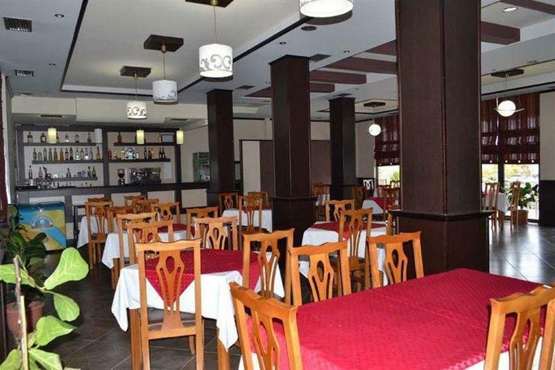 Hotel Verzaci Rinas Екстериор снимка